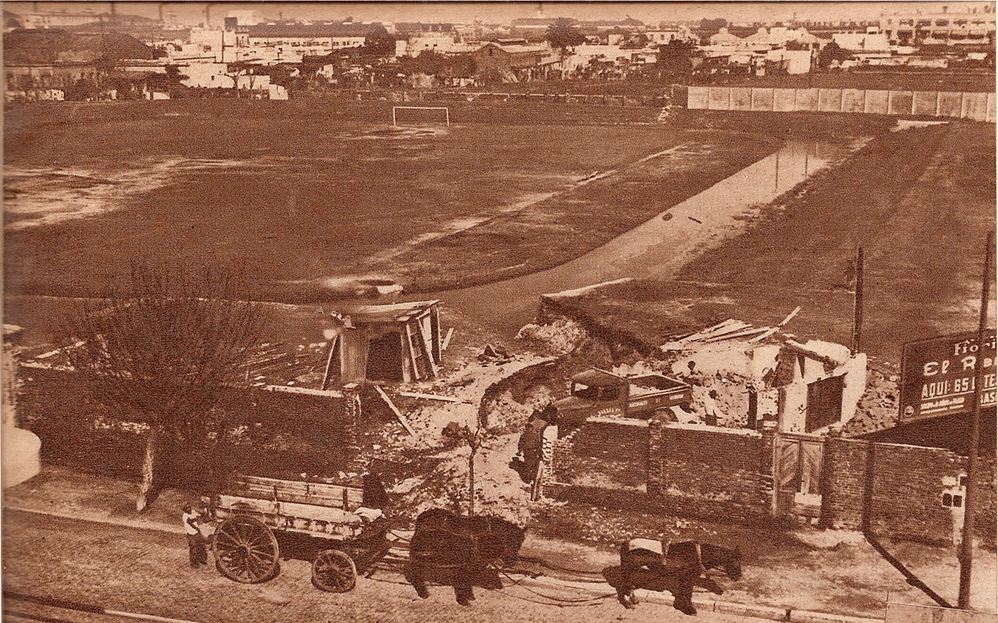1937   Demolición del estadio - Sportivo Barracas